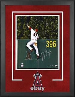 Mike Trout Angels Deluxe Framed Signed 16 x 20 Home Run Robbing Catch Photograph