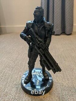 Overwatch League Collector Soldier 76 Statue + Grand Final Postcard SIGNED