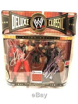 Signed Kane & Undertaker Exclusive WWE Jakks Classic Deluxe Figures Autograph
