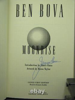 1er, signé par 2 (auteur, introduction), Grand Tour 5 Moonrise par Ben Bova, Easton Press
