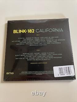 Blink 182 a signé Mark Hoppus, Travis Barker, Matt Skiba California Deluxe CD.