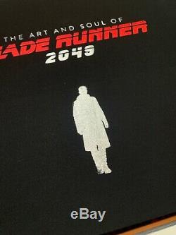 L'art Et L'âme De Blade Runner 2049 Deluxe Edition Signée Par Le Directeur & Wife