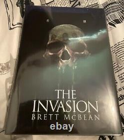 L'invasion De Brett Mcbean Deluxe Hc/signé 49/52 Ltd Edition Impossible Find