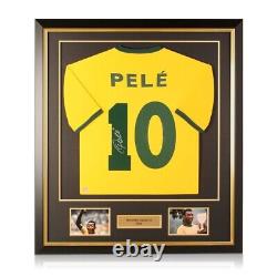 Maillot du Brésil signé par Pelé. Cadre de luxe, souvenirs sportifs autographiés.