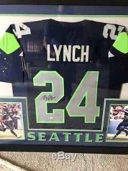 Marshawn Lynch Autographié Deluxe Framed Seattle Seahawks Jersey Beckett Coa