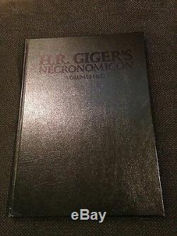 Necronomicon 1 & 2 H R Giger Deluxe Leather 181/666 Signé Litho Presque Non Lu
