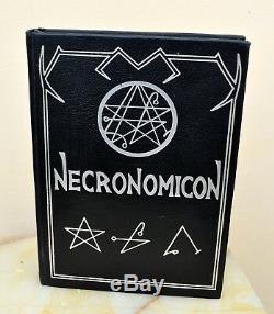 Necronomicon Deluxe Signed Première Édition Qliphoth Grimoire Kenneth Grant Rare