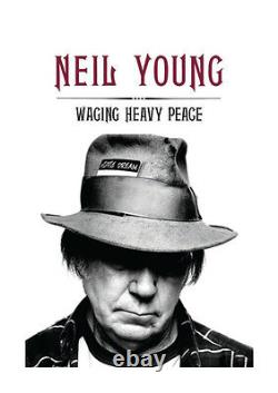 Neil Young Mène une Lourde Paix, Édition de Luxe Signée, Neuf Scellée