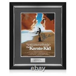 Ralph Macchio a signé l'affiche du film Karate Kid. Cadre de luxe.