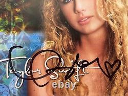 TAYLOR SWIFT a signé l'insertion du CD autographe Deluxe Lenticular Double CD JSA.