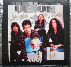 UNION UNION L'édition Platine LP SCELLÉE avec photo de groupe signée 10x10
