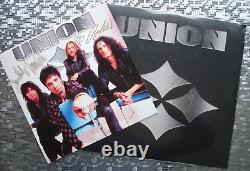 UNION UNION L'édition Platine LP SCELLÉE avec photo de groupe signée 10x10
