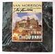 Van Morrison A Signé L'album En Vinyle Enregistré En Direct Au Grand Oprah House, Avec Un Certificat D'authenticité De Jsa.
